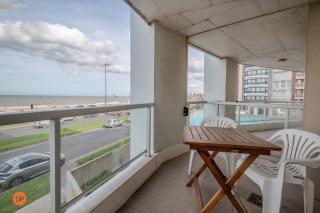 Frente al MAR hermosas vistas, con balcón y cochera - 9