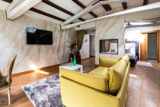 RUBINO Fireplace & Water view - by Sleep in Murano - 3