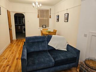 The Red Brick Retreat - 0