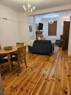 The Red Brick Retreat - 3