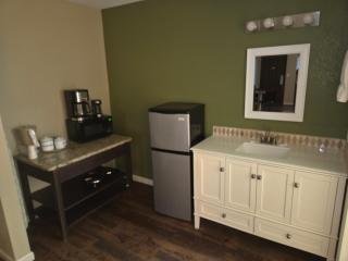 Twin Lakes Inn & RV Park - 2