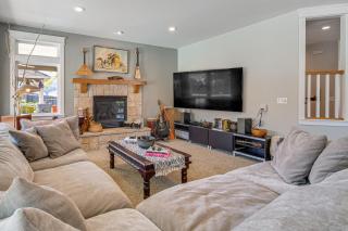 Private Pool and Mtn Views Stunning Ashland Home - 7