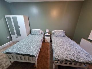 home in Kingston on King's road london - 9