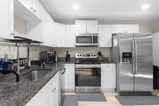 Saltwater Pool and Putting Green Bradenton Oasis - 2