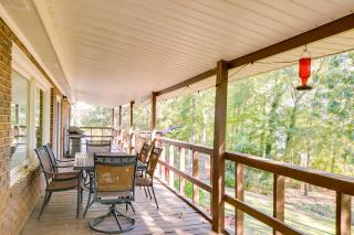 Waterfront Lake Hartwell Home Less Than 1 Mi to Marina! - 0
