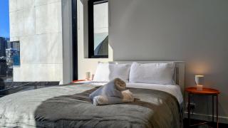 Free parking - 2 bed 2 bathroom modern apartment - 5