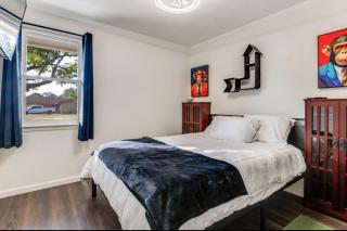 Papa's House The Ultimate DFW Family Retreat - 3