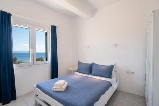 Punda Beach Seaside Retreat - 9