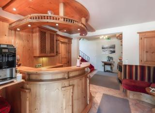 Living Apart Anita - 5