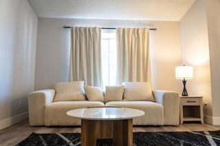 Relaxing Oasis, 4BR, 2BA with Pool and Hot Tub - 3