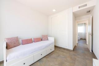 Ático nuevo con piscina - 9