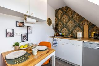 Deluxe Apartment - 4