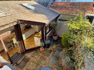 Stable Cottage Lytham - 1