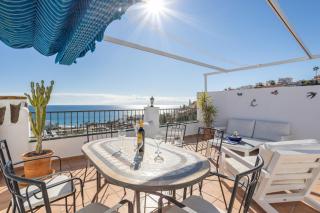 Plaza Cadiz 4 overlooking Playazo - 7