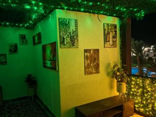 Luxury Poolside Retreat Elegant Apartment within a Seafront Hotel - 1