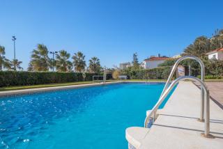 Beachfront apartment with sea view - 5