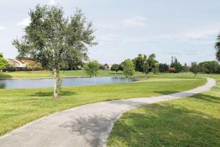 1BR in Shared Miami Home Pool Lake & Tennis - 7