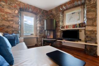 Luxury Lakefront Property - 5