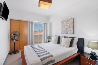 Moderno e acolhedor com vista mar - 9