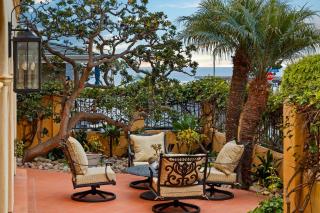 Majestic Corner Coastal Haven - 7