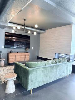 Modern Downtown SLC - Salt Lake City - 9