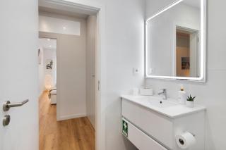 Downtown Lux Apartment - 9