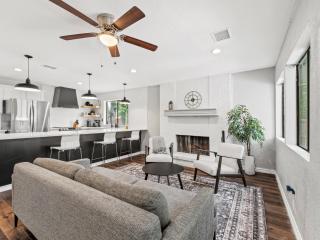 4brping Pong2500 Sq Ft - 9