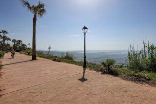 Exclusive frontline beach penthouse - 9