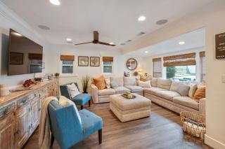 CUTE HOME 7 BLOCKS TO BEACH . XBOX . BIKES . PETS - 5