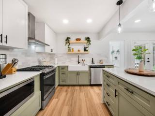 Ivy House 4bd Stylish Retreat - 9