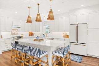 New 2025 Montego Bay Home Walk to Beach - 8