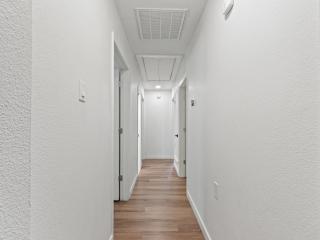 Ivy House 4bd Stylish Retreat - 2