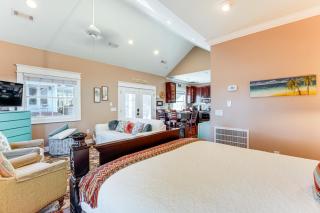 Heart of Historic Chickamauga! Chic Studio with Pool - 5