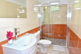 Coquette villa F4 au bord de l'eau - 3