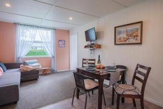 Isobel's Rose Cottage - 2