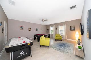 2705JT LUXURY 7 BED/5 BA (SANITIZED) - 7