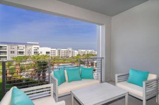 3180-305MN STOREY LAKE, CONDO 2/2 POOL VIEW - 2