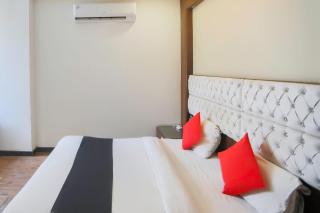 Hotel O Arora shoppers park - 8