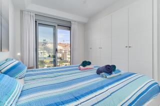 Ático Antonio Sol Primera Línea - 8