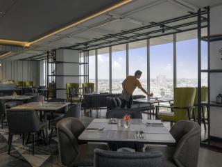 Movenpick Surabaya City - 2