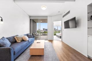 Belise - 16th floor Executive Apt for 2 plus parking - 9