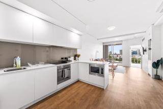 Belise - 16th floor Executive Apt for 2 plus parking - 5