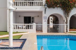 Bright spacious 1 bed apartment - 8