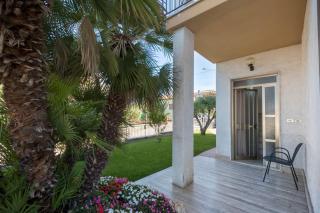 La Maison de Mely with garden - 2