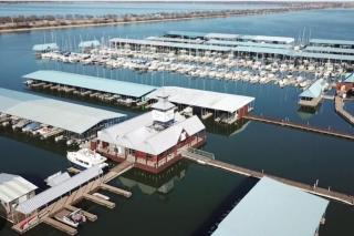 Lake living, modern and cozy - 2