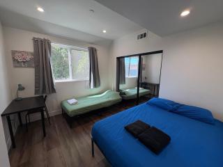 Blue Central Stay Near USC, BMO Stadium & Downtown LA - 2