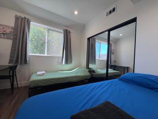 Blue Central Stay Near USC, BMO Stadium & Downtown LA - 6