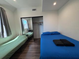 Blue Central Stay Near USC, BMO Stadium & Downtown LA - 5