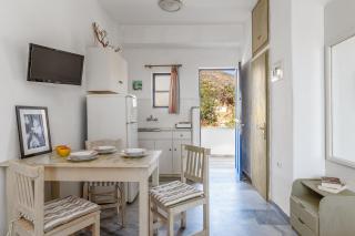 6 Kypri Seaview Perasma Studio - 9