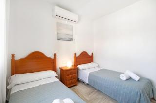 Virgen del Camino 1a línea de playa - 9